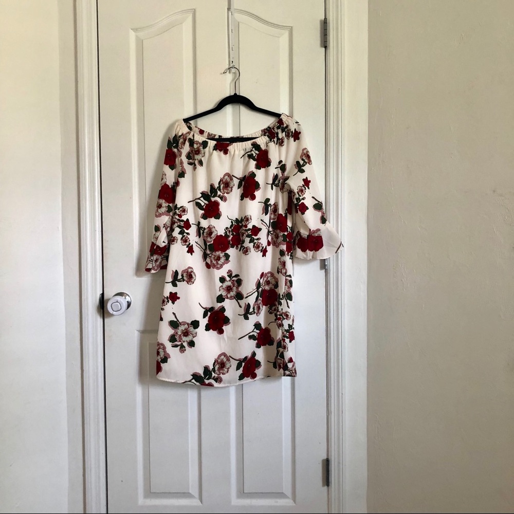 Sleeveless dress